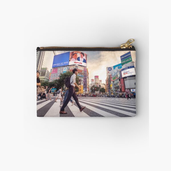 Artikelvorschau, Shibuya Crossing bei Sonnenuntergang entworfen und verkauft von LukeDavidPhoto.