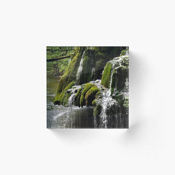 Cascada Bigar Acrylic Block