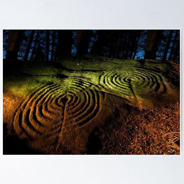 Artikelvorschau, Buttony Rock Art Carvings entworfen und verkauft von Brian Kerr.