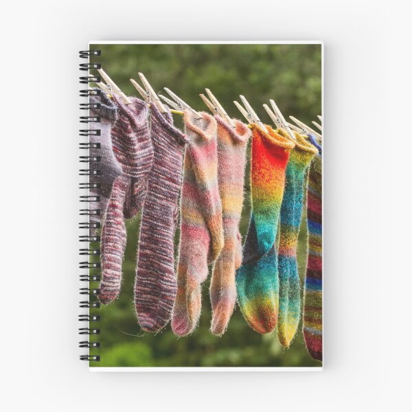 Aperçu de l'œuvre Chaussettes tricotées à la main de la Nouvelle-Écosse créée et vendue par Debbie  Roberts.
