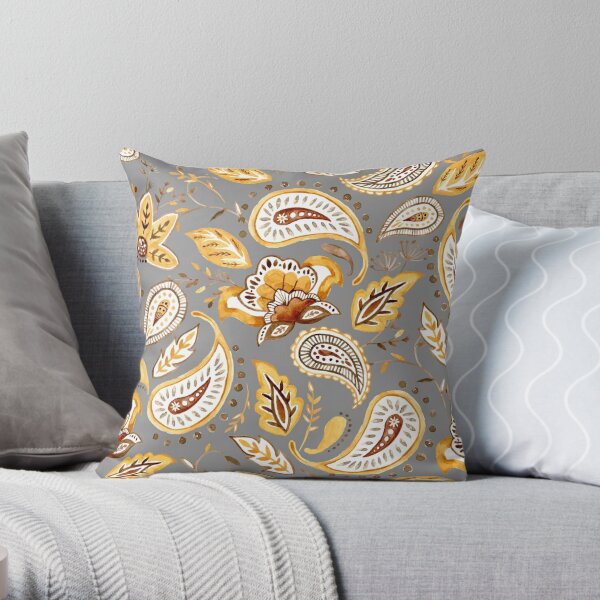 https://ih1.redbubble.net/image.898600709.5923/throwpillow,small,600x-bg,f8f8f8-c,0,120,600,600.u1.jpg