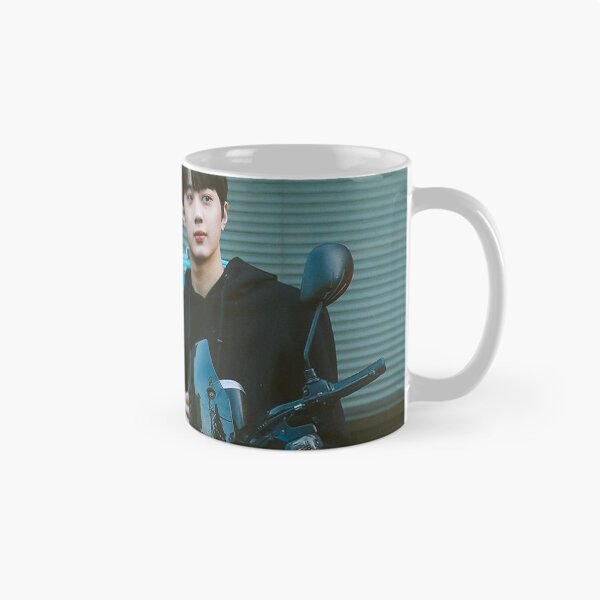 Item preview, QUIERO UNO HERMOSO LAU KUANLIN designed and sold by PD101EMPORIUM.