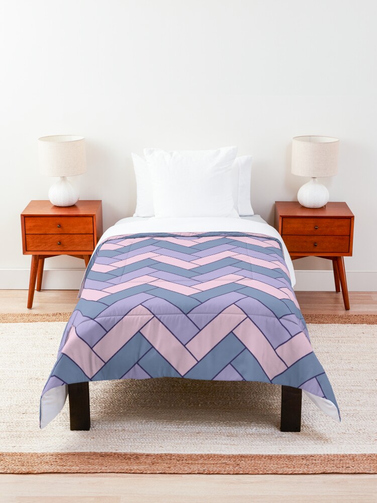Alternate view of Geometric Pattern: Herringbone: Iris Comforter