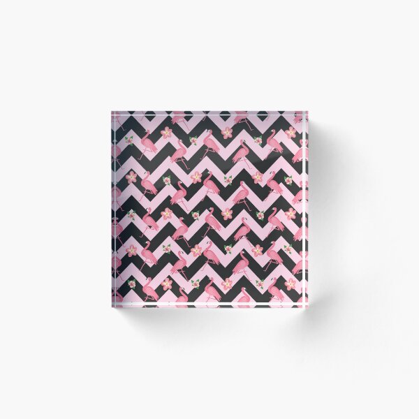 Aperçu de l'œuvre Motif de zigzag noir et rose avec des flamants roses et des fleurs hawaïennes créée et vendue par Arch4Design.