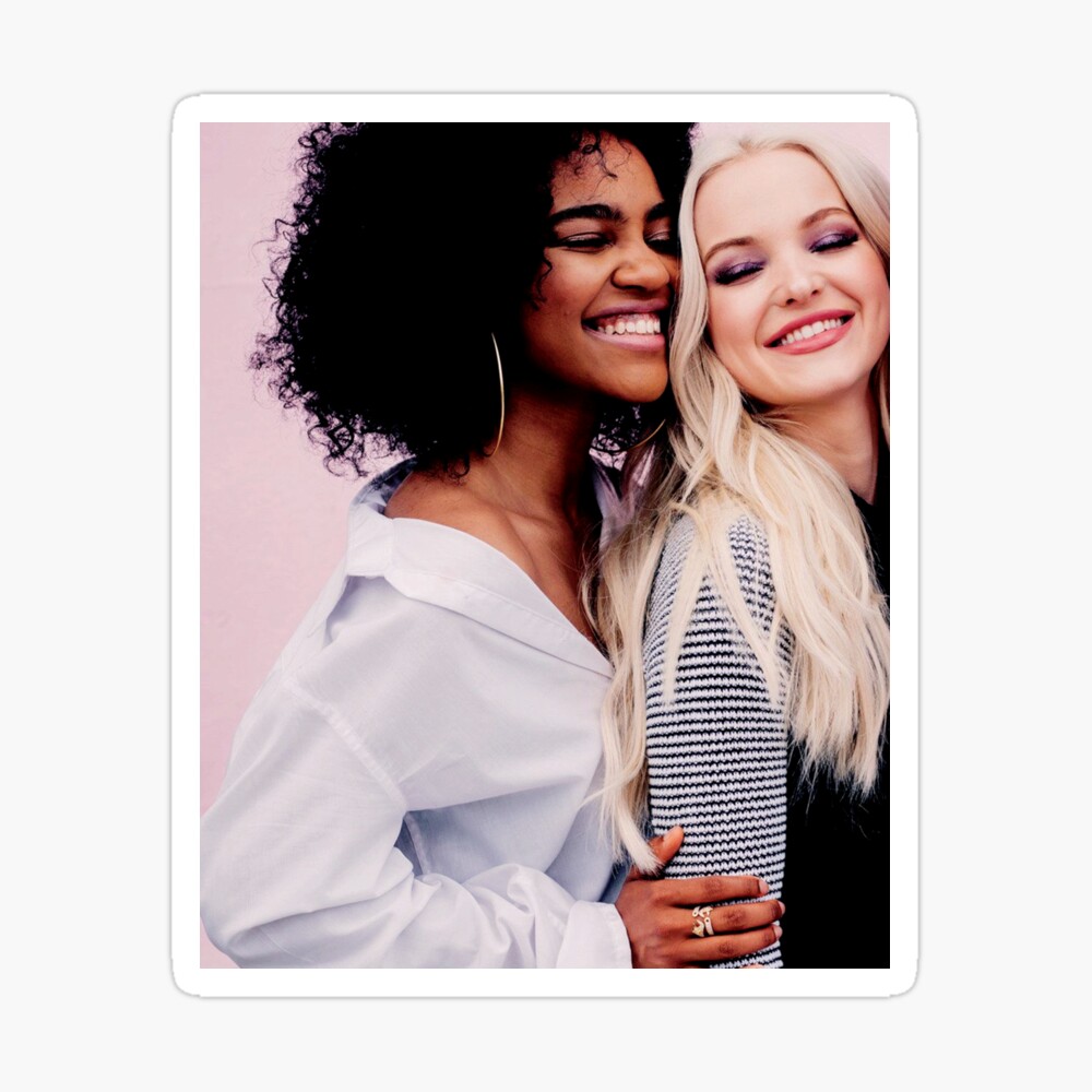 Dove Cameron & China Anne McClain Descendants 