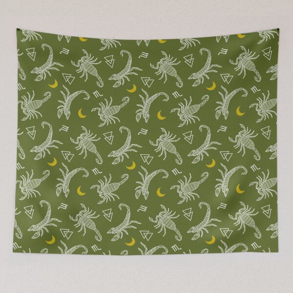 Aperçu de l'œuvre Scorpio Moon sur Khaki créée et vendue par The Wellington Boot.