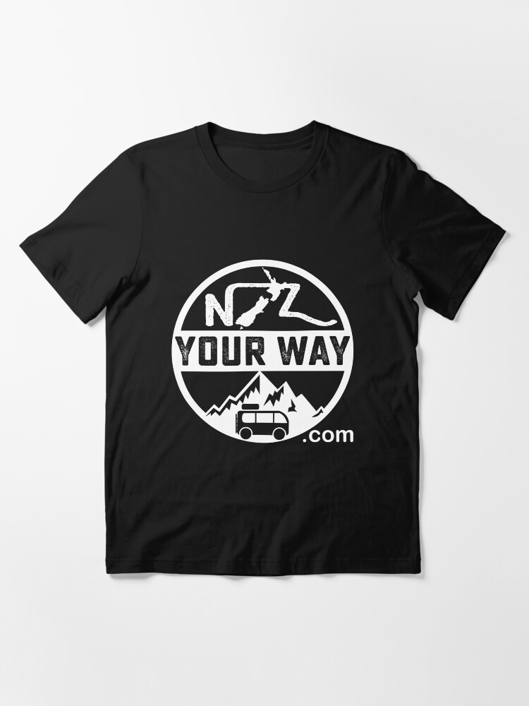 Aperçu 3 sur 7. T-shirt essentiel avec l'œuvre Voyage en Nouvelle-Zélande créée et vendue par v-nerd.