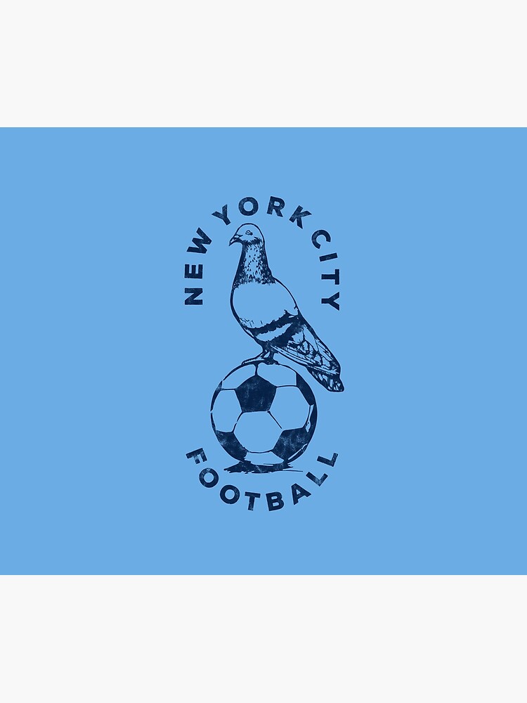 Thumbnail 3 von 3, Wandbehang, New- York Citytauben-Fußball-T - Shirt designt und verkauft von ObsidianFox.