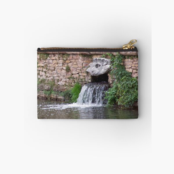 Aperçu de l'œuvre Stone Wall Waterway créée et vendue par phil decocco.