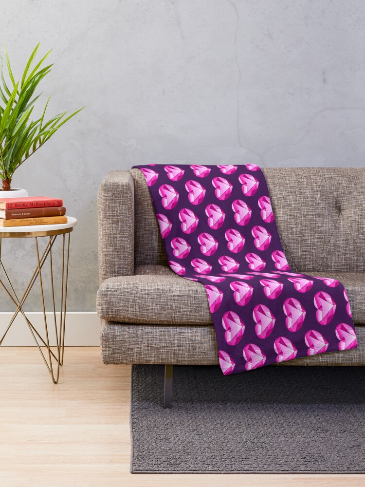Alternate view of Spinel (Espinela) crystal gem inverted heart (Steven Universe new villain) Throw Blanket