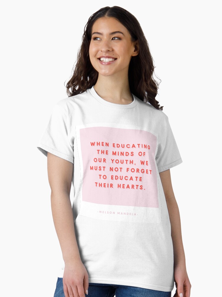 Imagen 2 de 7, Camiseta clásica con la obra Profesor, diseñada y vendida por EvyStickersx.