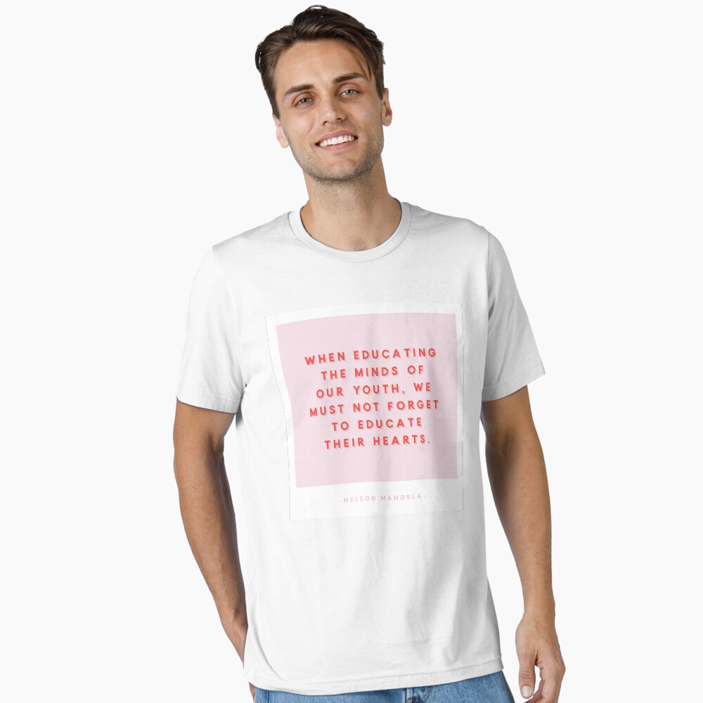 Vista previa del artículo con la obra «Camiseta esencial», diseñado y vendido por EvyStickersx.