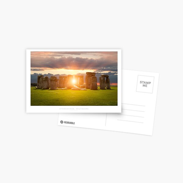 Brand New Pack of 10 Stonehenge Wiltshire England Postcards 