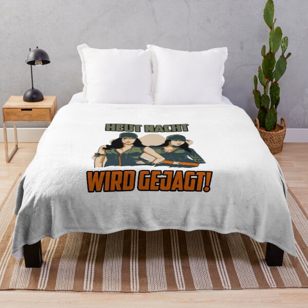 Artikelvorschau, Heut nacht wird gejagt junggesellenabschied T-Shirt Stickers 09630 entworfen und verkauft von HustleChicken.