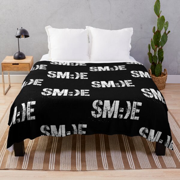 Aperçu de l'œuvre Motivational Inspirational and Positive quote - smile typography text art by Word Fandom - wordfandom créée et vendue par Kerry Pritchard.