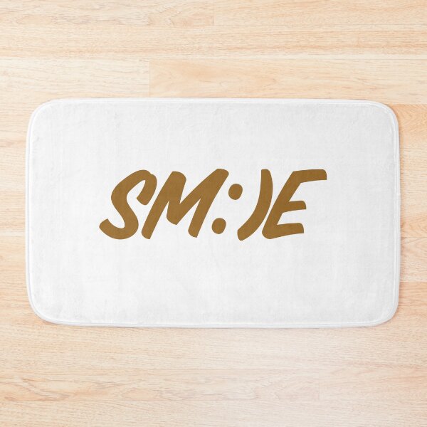 Artikelvorschau, Motivational Inspirational and Positive quote - smile typography text art by Word Fandom - wordfandom entworfen und verkauft von Kerry Pritchard.