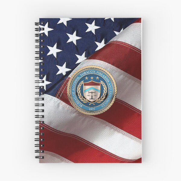 Artikelvorschau, Das Büro für Alkohol, Tabak, Schusswaffen und Sprengstoffe – ATF-Siegel über der amerikanischen Flagge entworfen und verkauft von Serge Averbukh Art Studio.