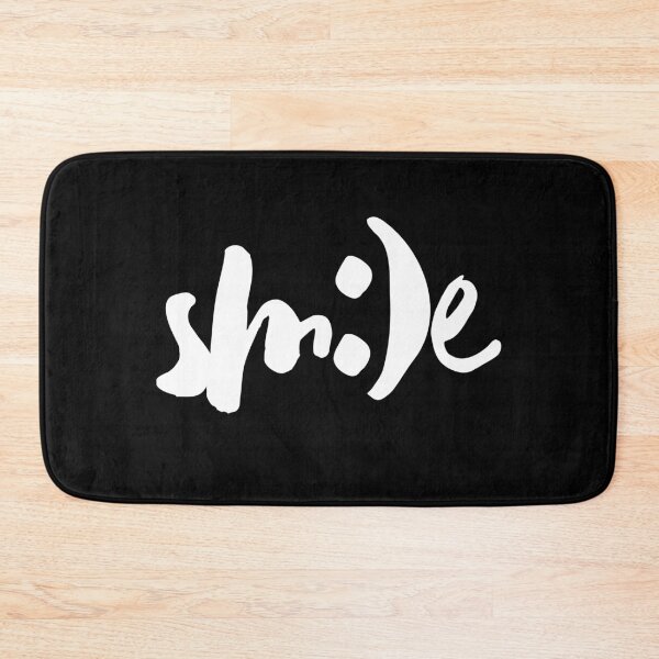 Artikelvorschau, Motivational Inspirational and Positive quote - smile typography text art by Word Fandom - wordfandom entworfen und verkauft von Kerry Pritchard.