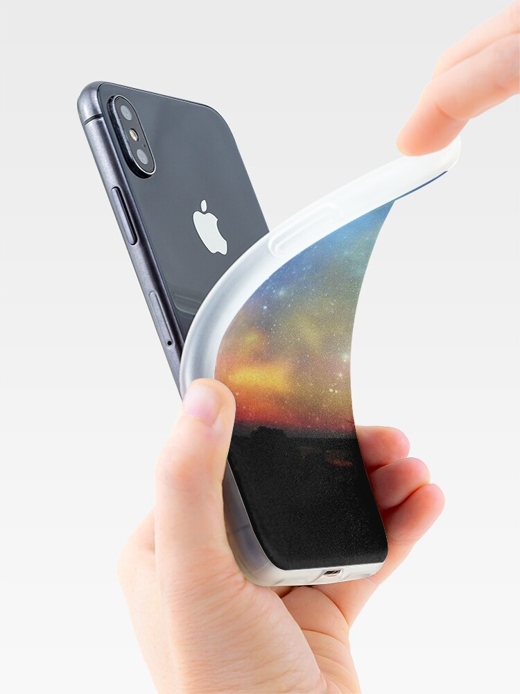 Alternate view of Aurora Borealis © iPhone Case & Cover