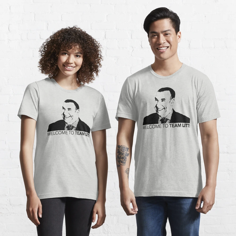 T-shirt essentiel for Sale avec l'œuvre « Costumes Louis Litt Bienvenue à  Team Litt Tshirt » de l'artiste theshirtnerd