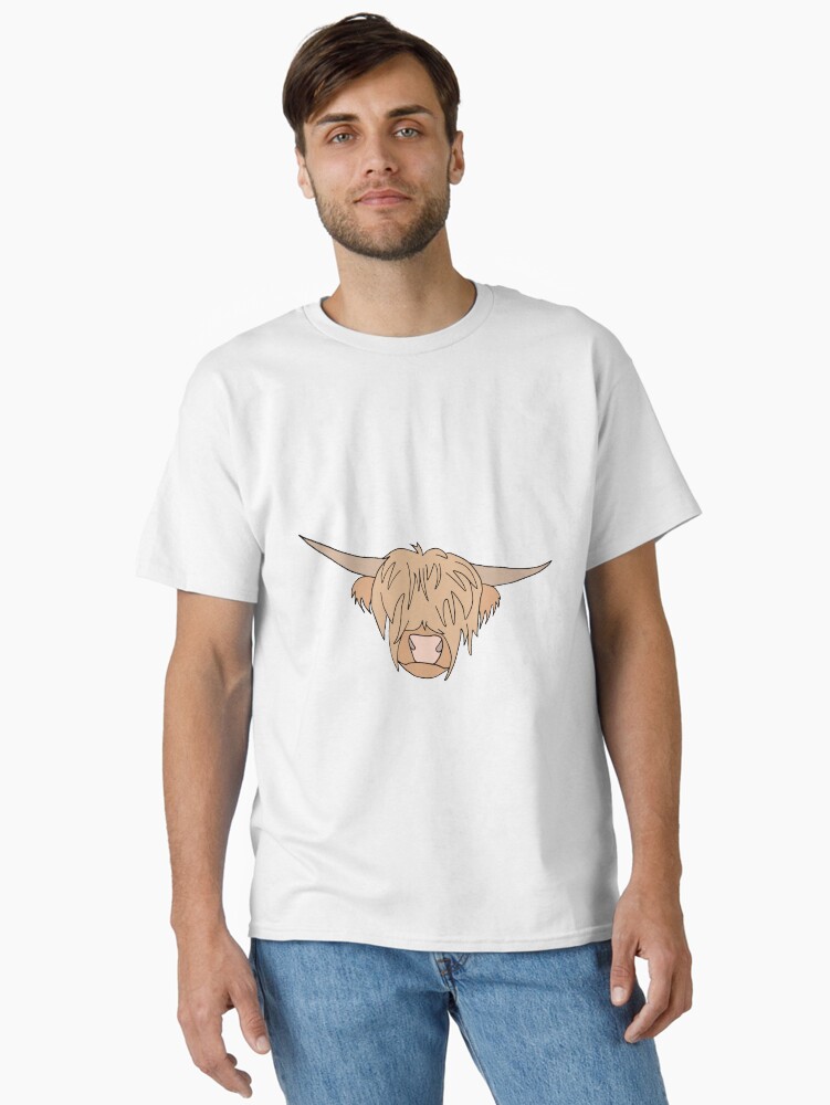 Imagen 1 de 7, Camiseta clásica con la obra Vaca de las Tierras Altas de Escocia, diseñada y vendida por carinasav.