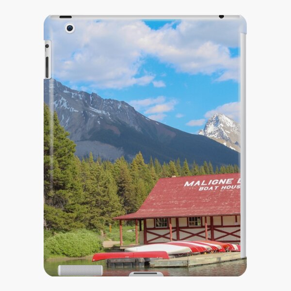 Maligne Lake in Banff Alberta Canada iPad Snap Case