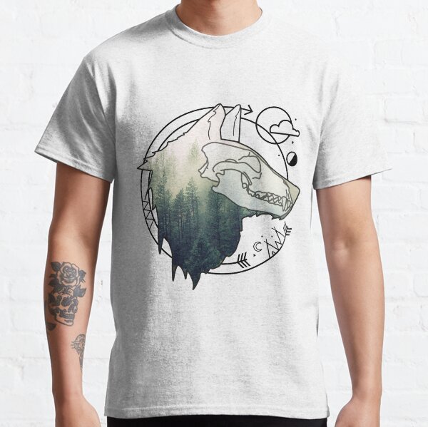 Wolf animal forest totem skull art Classic T-Shirt