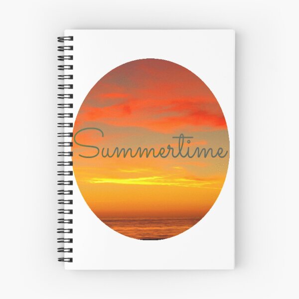 Aperçu de l'œuvre  Californie avec le texte 'Summertime' dessus. créée et vendue par gigi2428.