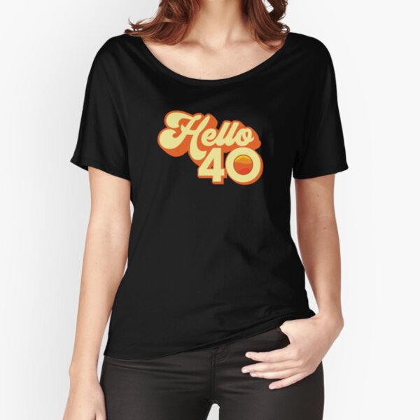 Artikel-Vorschau von Hallo 40 Retro Vintage 1979 40. Geburtstagsgeschenke für Frauen und Männer frech vierzig, designt und verkauft von Scoopivich.