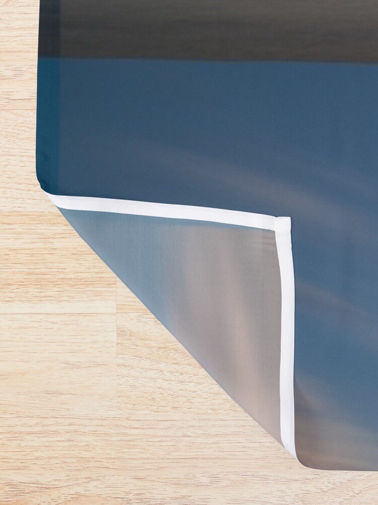 "Goldene Farben bei Sonnenuntergang bei Anse Vata Bay in Neukaledonien