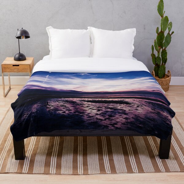 Artikelvorschau, Unter einer blauen Decke entworfen und verkauft von MichalisStudio.