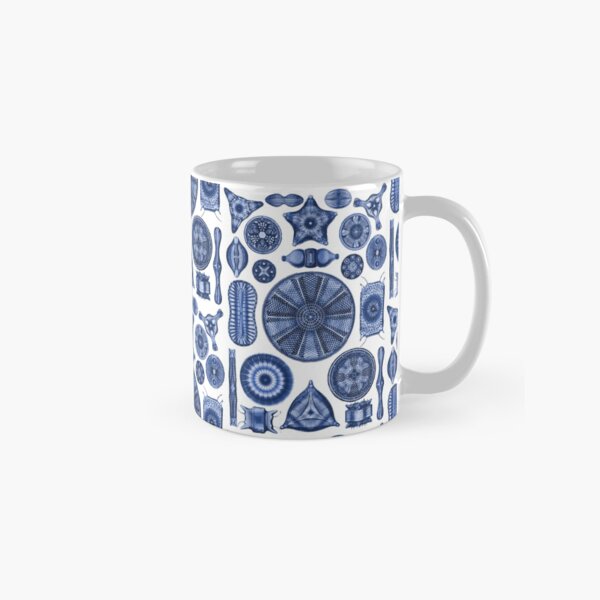 Artikel-Vorschau von Ernst Haeckel Diatoms Indigo Blue, designt und verkauft von aimeewilson.