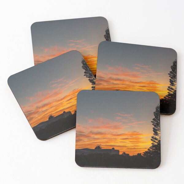 Item preview, Puesta de sol sobre villa designed and sold by iCimages.net.