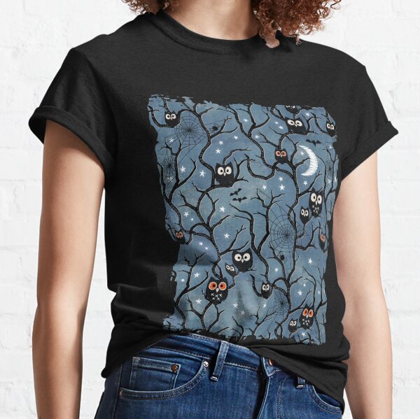Spooky woods owls Classic T-Shirt