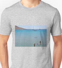 Swimming the dog Unisex T-Shirt
