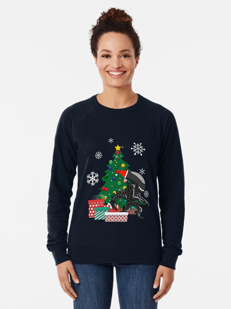 Alien Xenomorph Around The Christmas Tree