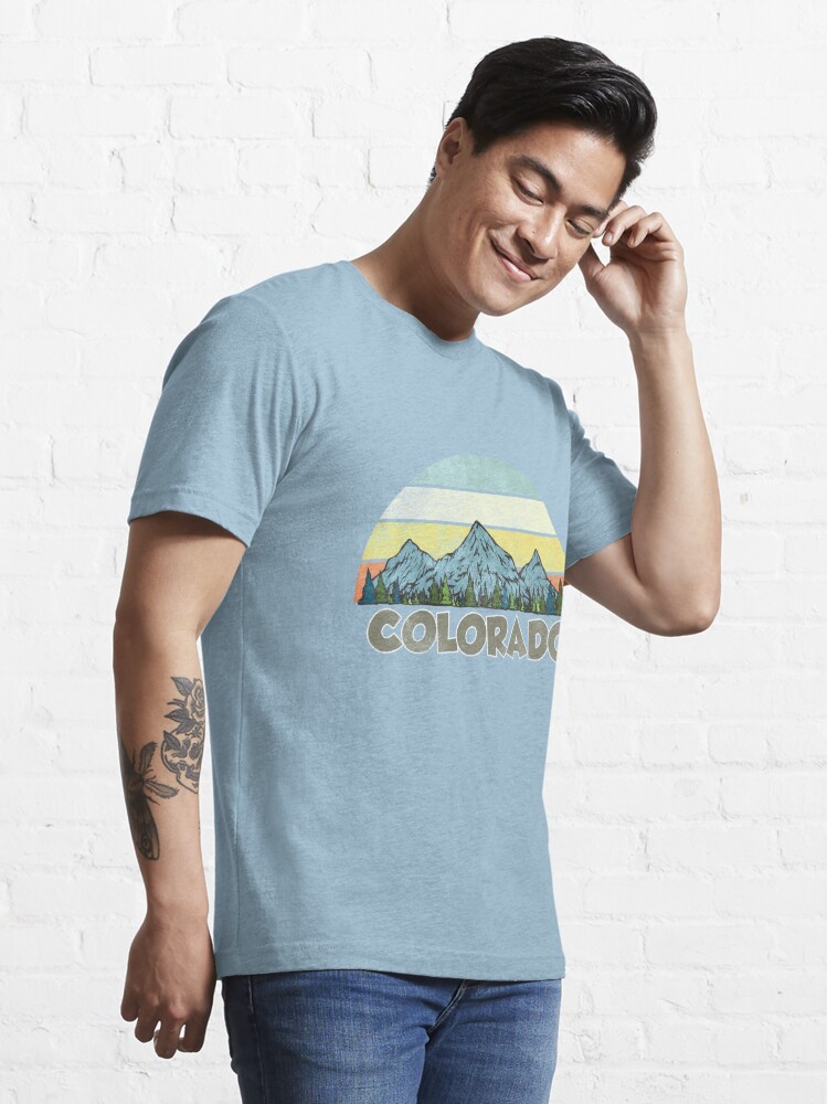 Mens The Mountains Are Calling Cool Sunset Vintage Rockies Funny