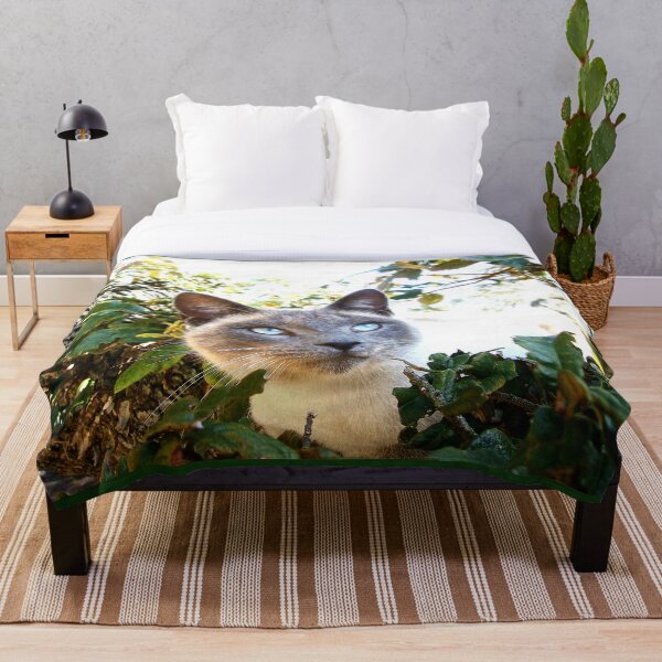Siamese Cat in Tree Throw Blanket