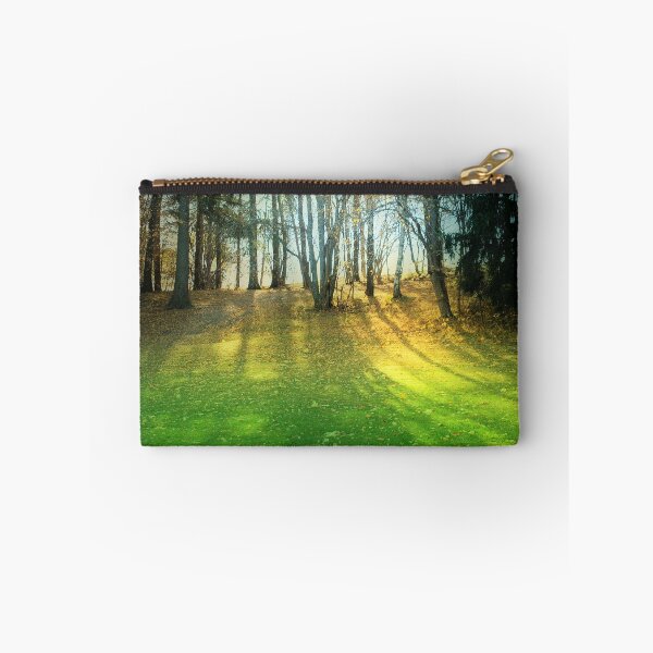 Artikelvorschau, Waldlandschaft in Uppsala Schweden entworfen und verkauft von Barry W  King.