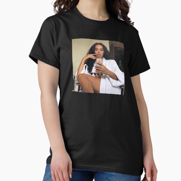 Vista previa del artículo con la obra «selfie de solange», diseñado y vendido por mellowshop.