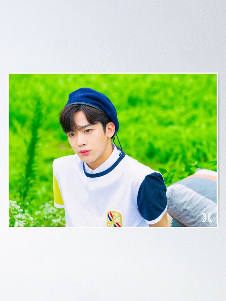비상 : JACKET SHOOTING (김요한 KIM YOHAN design 2) Posters, stickers and other merchandise 비상 : JACKET SHOOTING (김요한 KIM YOHAN design 2) Posters, stickers and other merchandise
