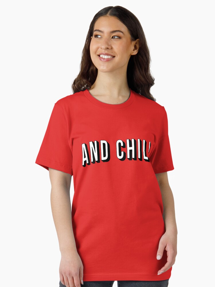 Thumbnail 1 von 7, Essential T-Shirt, Und Chill designt und verkauft von DavidHedgehog.