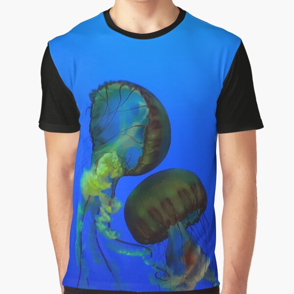 Tangled in the water Graphic T-Shirt