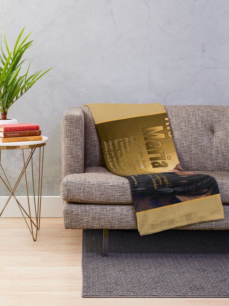 Alternate view of Ave María - La oración en español Throw Blanket