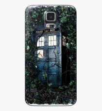 Police Box in The Garden Hoodie / T-shirt Case/Skin for Samsung Galaxy