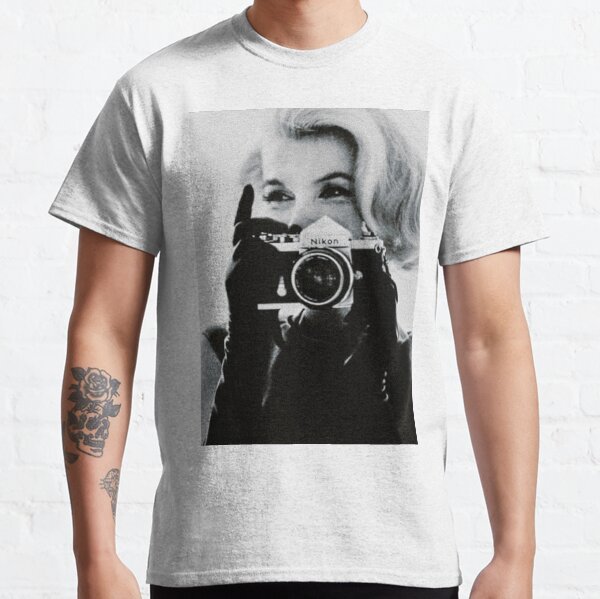 Marilyn Monroe with her Camera Classic T-Shirt
