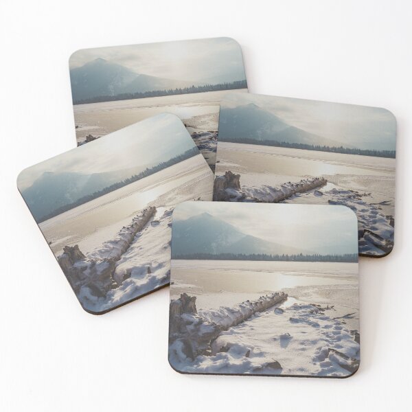 Item preview, Vista nebulosa de invierno de Vermillion Lakes congelados y aguas termales en el Parque Nacional Banff en Alberta, Canadá. designed and sold by mkopka.