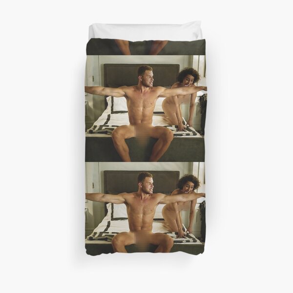 Blake Griffin: Broad City Duvet Cover