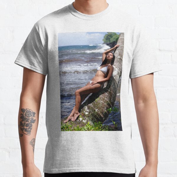 Hawaiian Beauty Classic T-Shirt