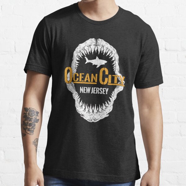 Holden Beach North Carolina North Carolina Vintage Shark Teeth Retro Holden Beach NC Holden Essential T-Shirt | Redbubble